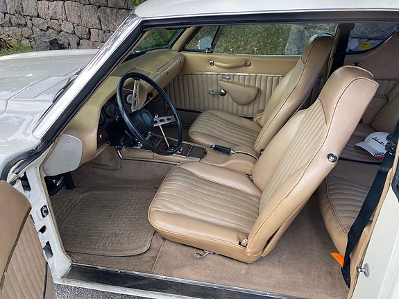 Studebaker Avanti II 18 of 30