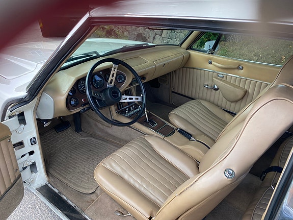 Studebaker Avanti II 19 of 30
