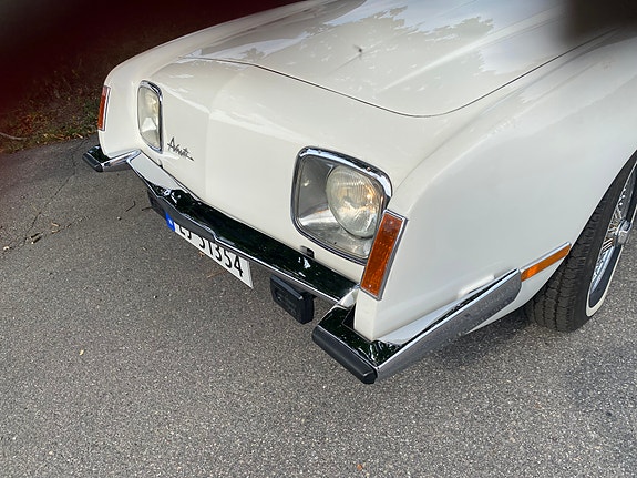 Studebaker Avanti II 11 of 30
