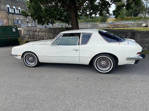 Studebaker Avanti II 9 of 30