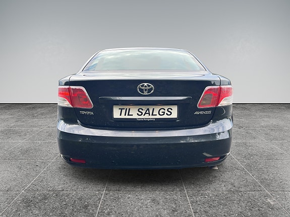 Toyota Avensis 5 of 22