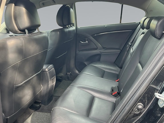 Toyota Avensis 12 of 22