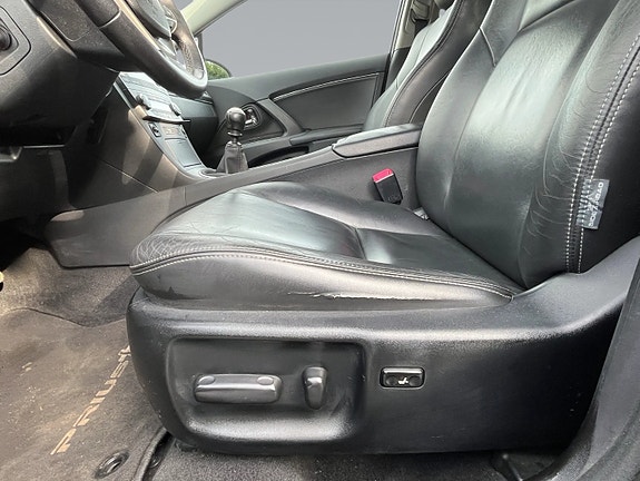 Toyota Avensis 19 of 22