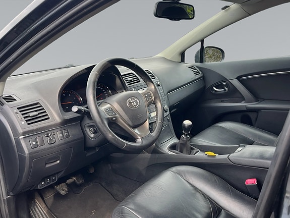 Toyota Avensis 9 of 22