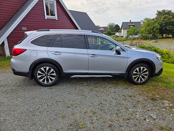 Subaru Outback 4 of 16