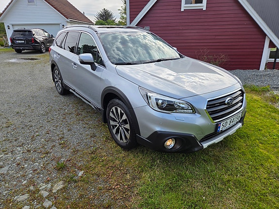 Subaru Outback 2 of 16