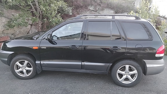 Hyundai Santa Fe 6 of 9