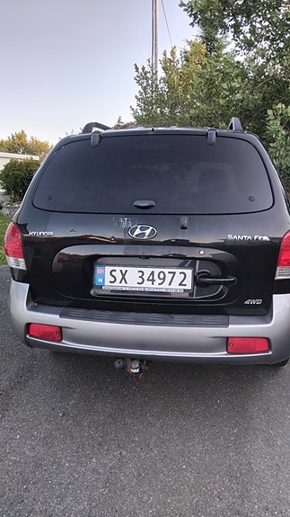 Hyundai Santa Fe 3 of 9