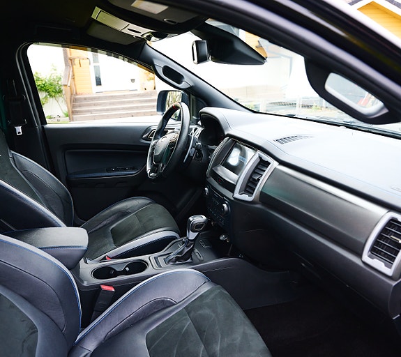 Ford Ranger Raptor 13 of 19