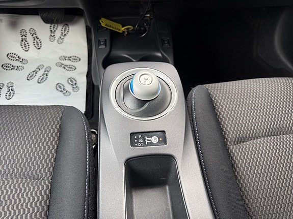 Nissan Leaf 16 of 29