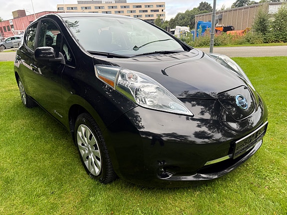 Nissan Leaf 2 of 29