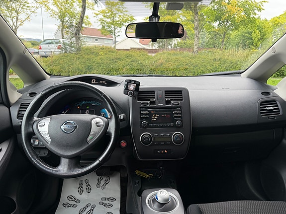 Nissan Leaf 18 of 29