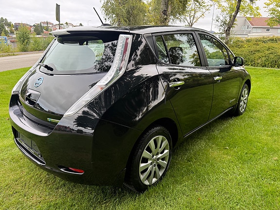 Nissan Leaf 7 of 29