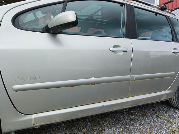Peugeot 307 SW 4 of 15