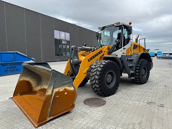 Liebherr L546 8 of 11