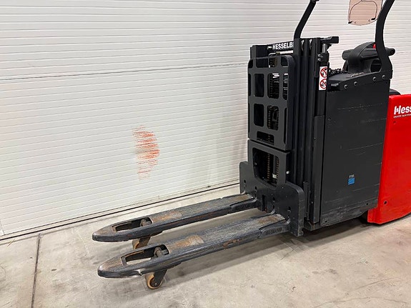 Linde D 10 FP 1163 5 of 7