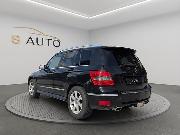 Mercedes-Benz GLK220 6 of 29