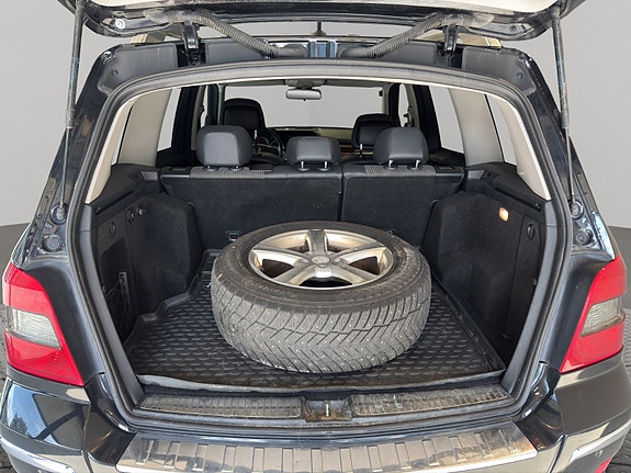 Mercedes-Benz GLK220 10 of 29