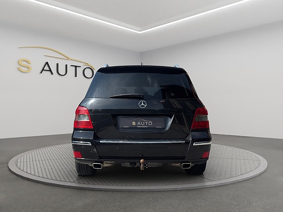 Mercedes-Benz GLK220 7 of 29