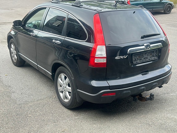 Honda CR-V 8 of 19