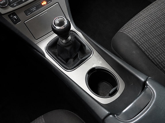 Toyota Avensis 15 of 28