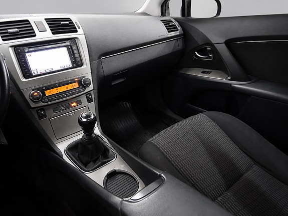 Toyota Avensis 5 of 28