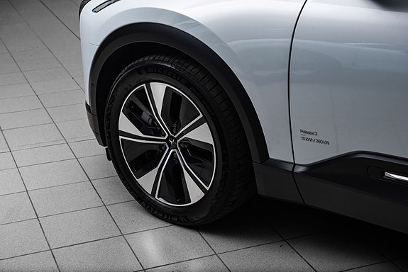 Polestar 3 9 of 25