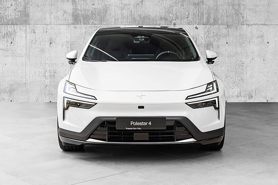 Polestar 4 3 of 29