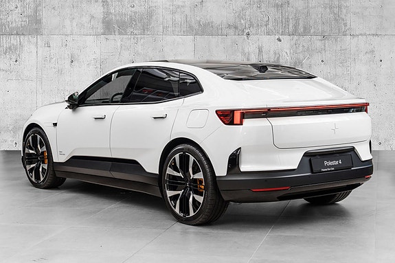 Polestar 4 5 of 29
