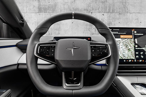Polestar 4 10 of 29