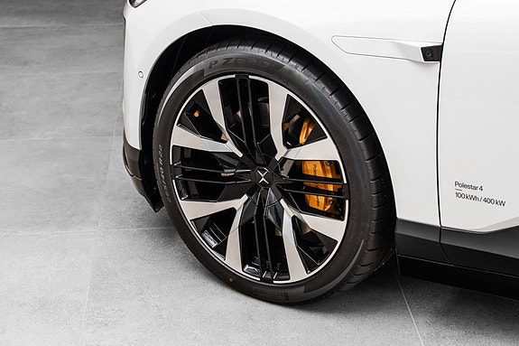 Polestar 4 9 of 29