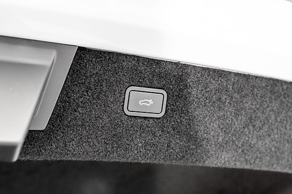 Polestar 4 28 of 29