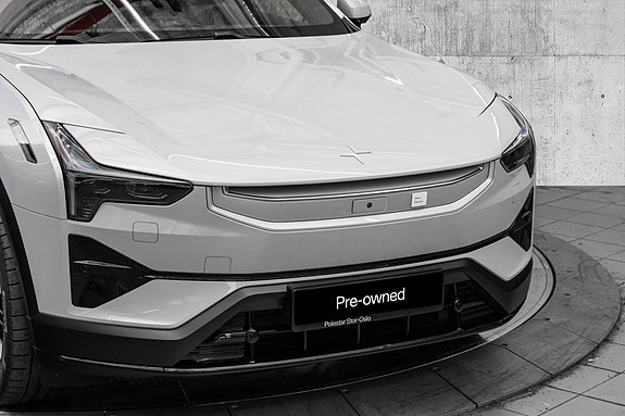 Polestar 3 2 of 27