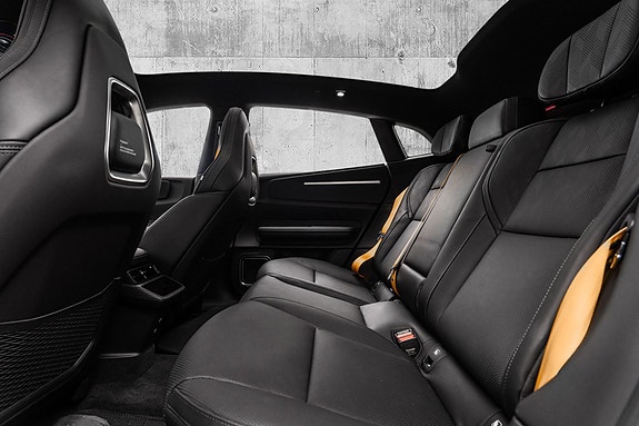 Polestar 4 13 of 27