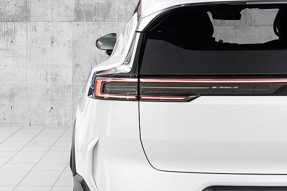 Polestar 3 8 of 29