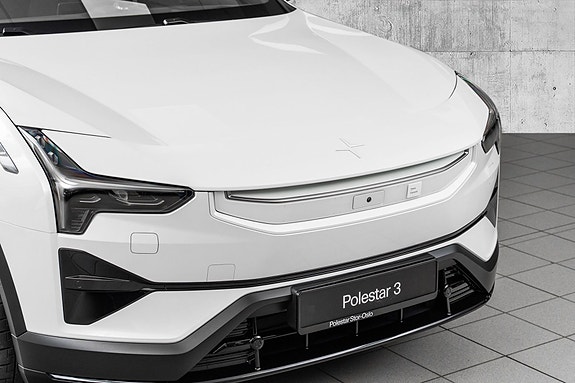 Polestar 3 2 of 29