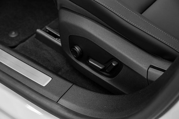 Polestar 4 10 of 21