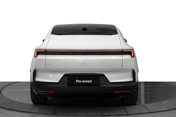 Polestar 4 4 of 21