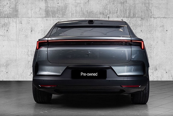 Polestar 4 7 of 27