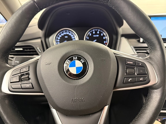 BMW 225xe 15 of 30