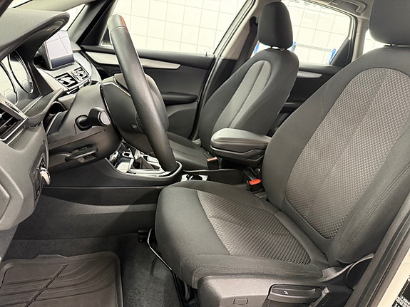 BMW 225xe 19 of 30