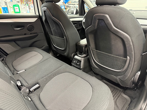 BMW 225xe 25 of 30