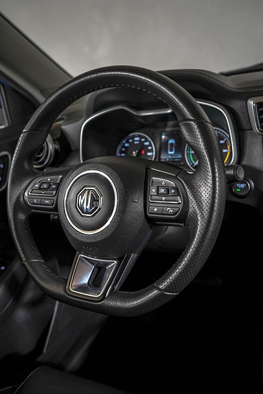 MG ZS EV 16 of 24