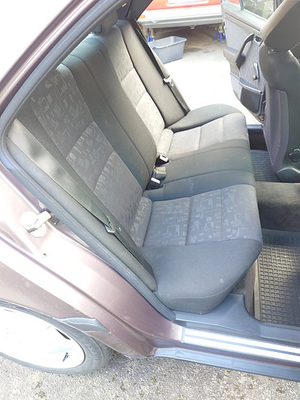 Mercedes-Benz C180 17 of 30