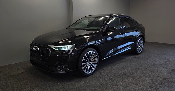 Audi e-tron Sportback 2 of 30