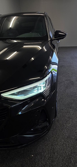 Audi e-tron Sportback 6 of 30