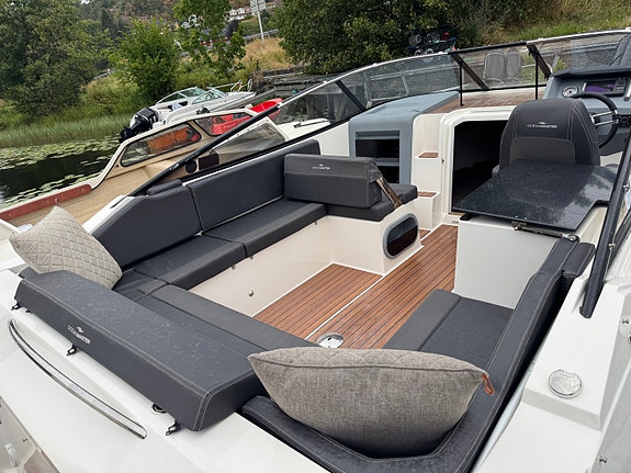 Perfekt daycruiser med utmerkede sjøegenskaper. 20 of 26