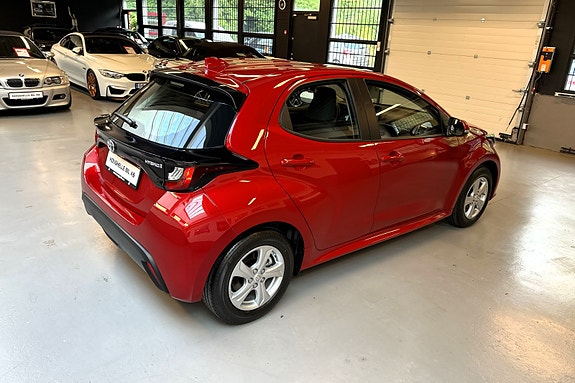 Toyota Yaris 5 of 25
