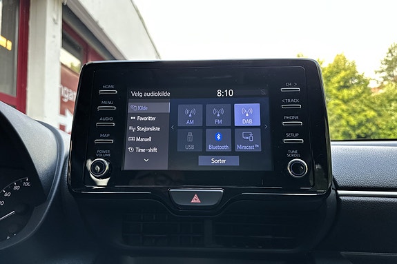 Toyota Yaris 21 of 25