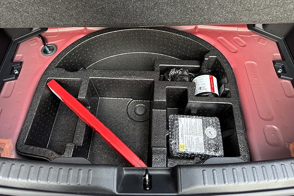 Toyota Yaris 17 of 25